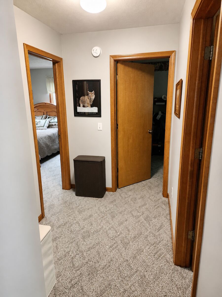 Hallway to the bedrooms